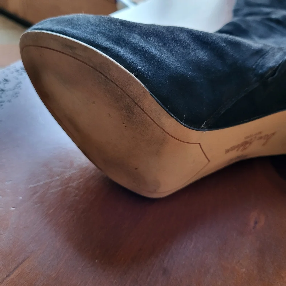 Suede Boots Size 6